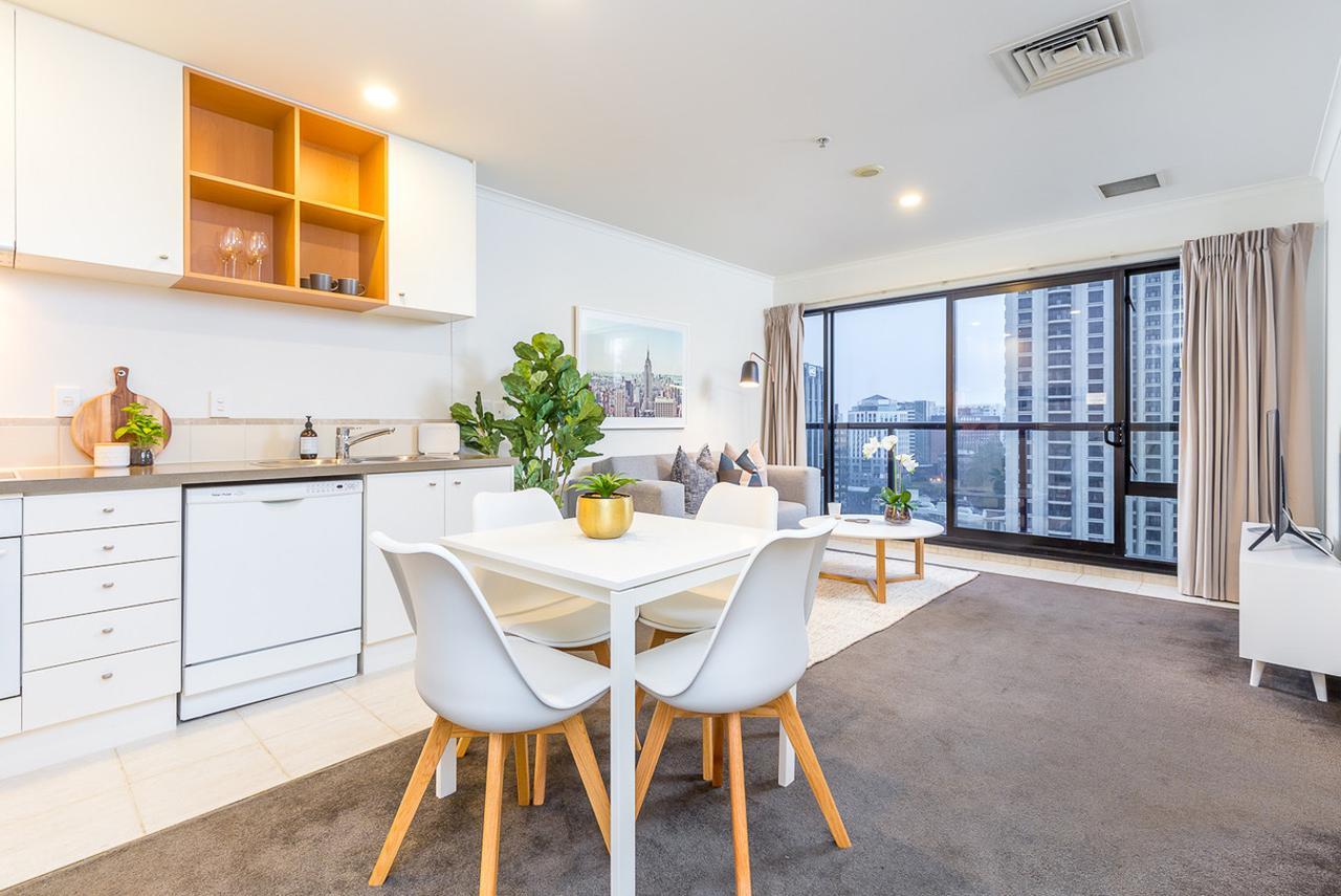 Lovely City Apartment! Views, Pool And Gym Auckland Dış mekan fotoğraf